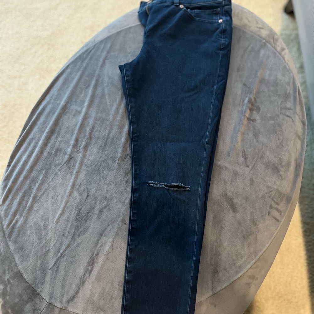 Express Blue Jeans in great shape